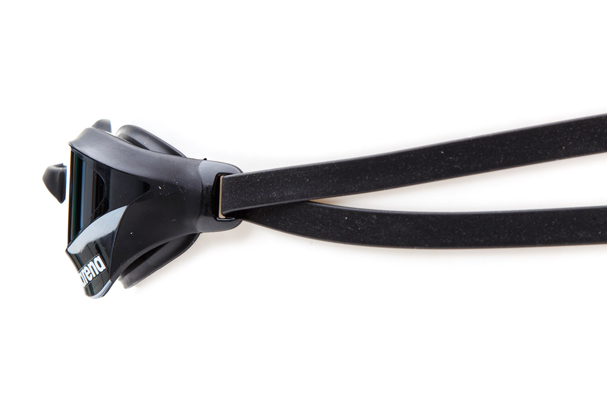 czarne okulary pływackie arena cobra core