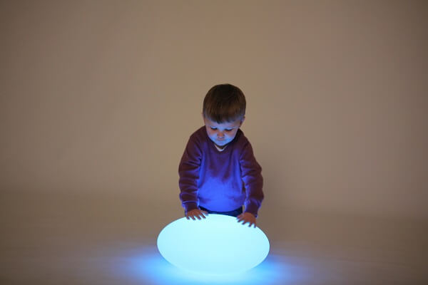 Świetlisty kolorowy kamień