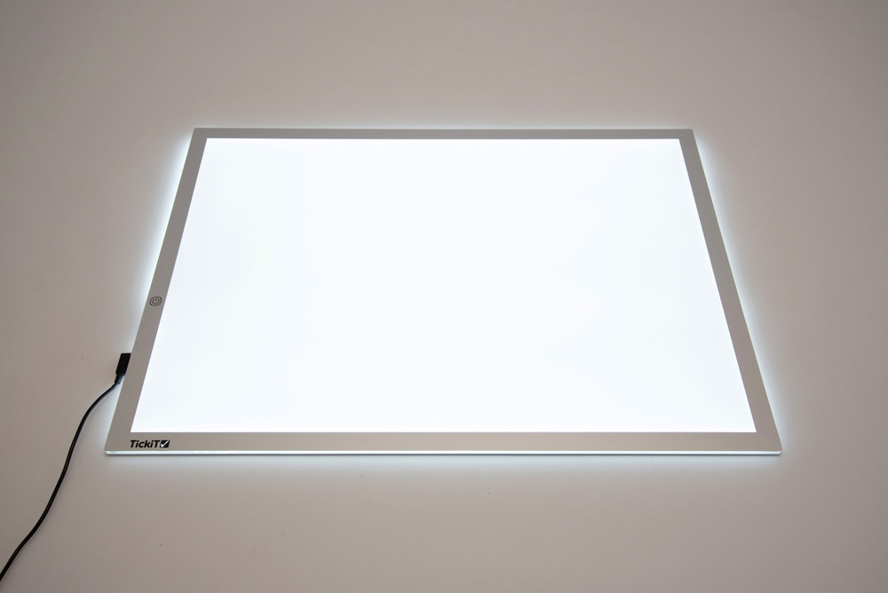 podswietlany-panel-led-a2-bialy