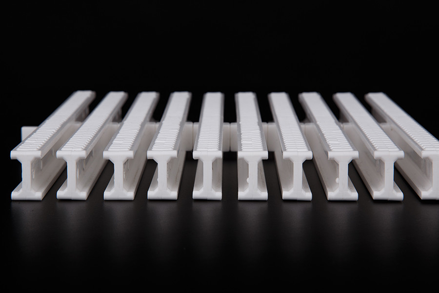 Kratka przelewowa 1 mb. wysokość 24 mm