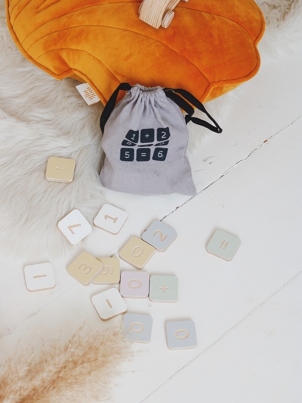 drewniane-klocki-matematyka