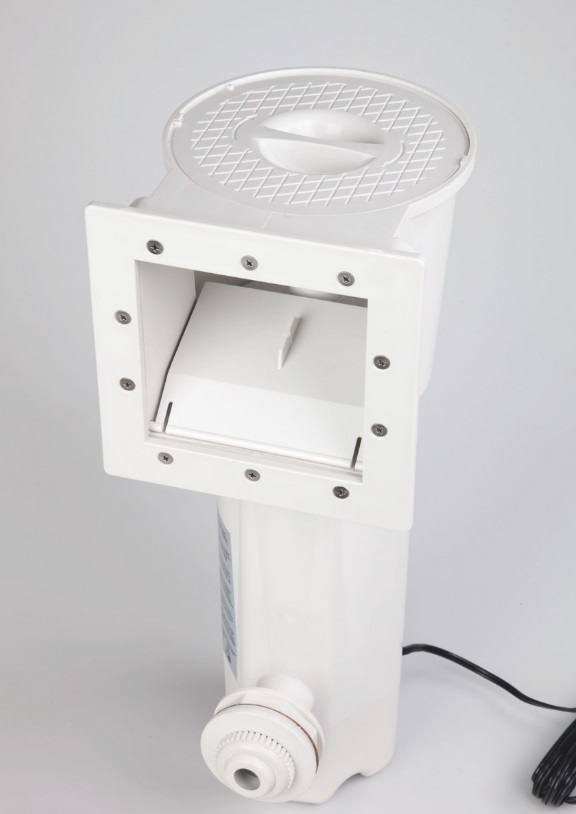 Skimmer kartuszowy z dyszą napływową