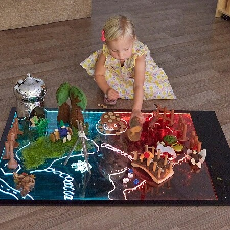 Gigantyczna podświetlana tablica do integracji sensorycznej